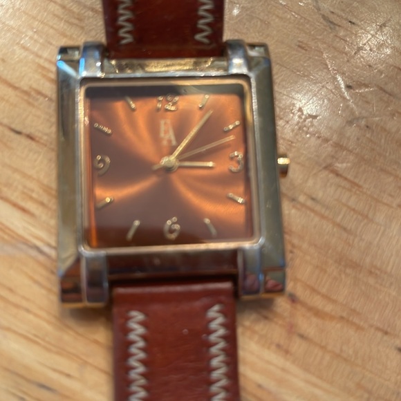 Watch - Picture 3 of 3